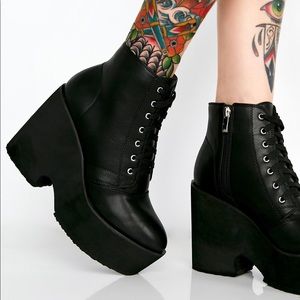 Platform boots